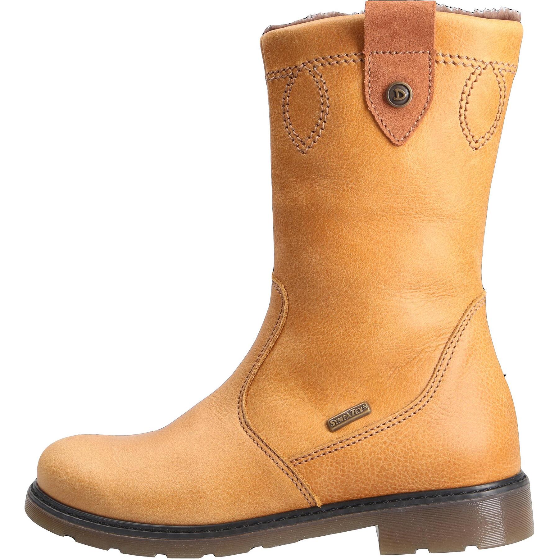 braune stiefel seitenansicht links