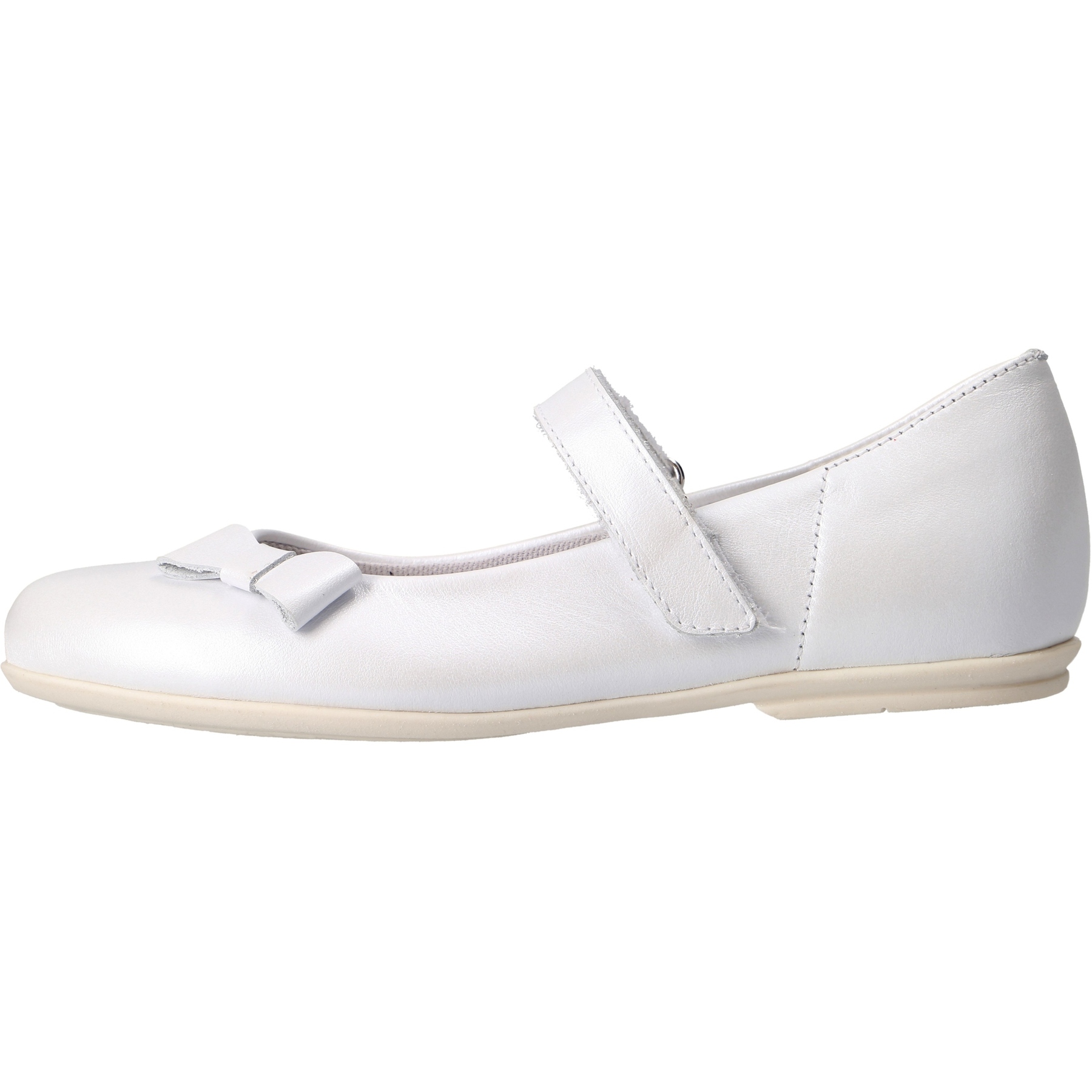 weiße ballerina seitenansicht links